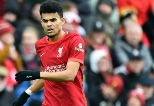 迪亚斯:拜仁锋线上的全能“利刃”