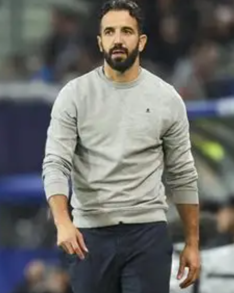 曼联主帅阿莫林谈引援策略：注重了解球员，谨慎做出决策