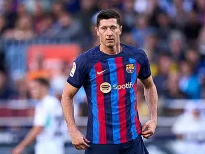 巴萨续约莱万：条件与抉择的博弈