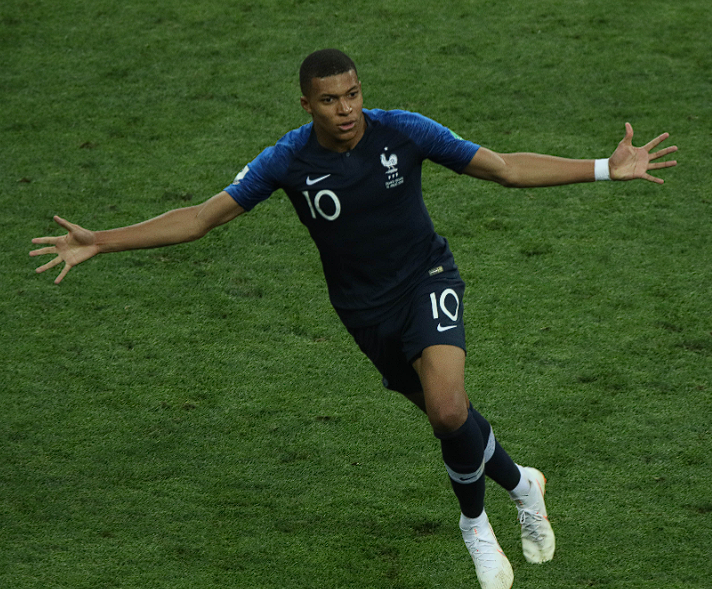 <a href='/news/tag/286.html' style='color: blue;'>皇马</a>备战曼城遭遇伤病潮,多员大将缺阵引忧虑